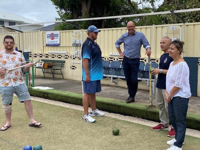 Minister Wingard and participants at the Marion Bowls Day with Invictus Australia