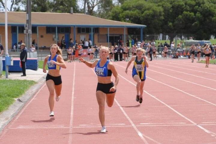 Invictus Games The Hague competitor Emma Murfet winning the 60 m sprint at the Maribyrnong Gift 2011
